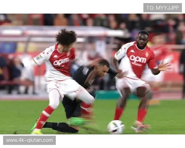 巴黎圣日耳曼备战三月对阵摩纳哥,恩里克强化战术 巴黎圣日耳曼备战三月对阵摩纳哥,恩里克强化战术